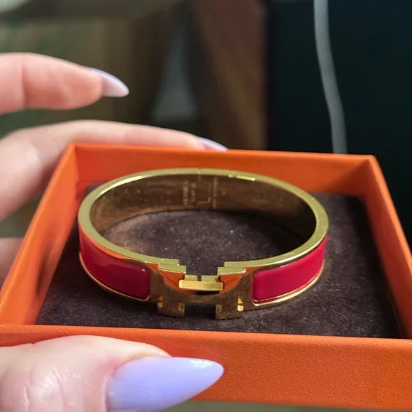 Hermès Clic H Bracelet – Rose Pourpre / Gold Plated – PM Size - Picture 2 of 6